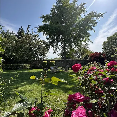 La Cour Verte D'hotes