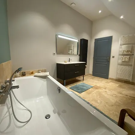 La Cour Verte D'hotes Guest house *